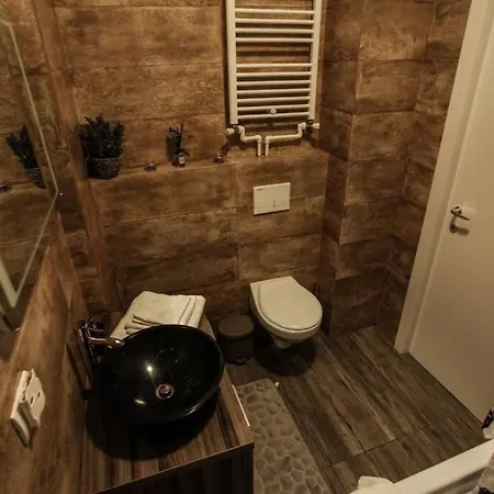 Exclusiv Apartament Mamaia Piscina Parcare By Maia